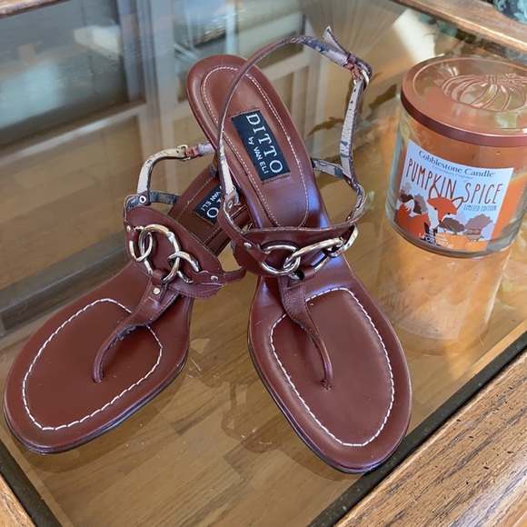 New heel Taps on Brown strappy sandals with wooden heel - Picture 4 of 8